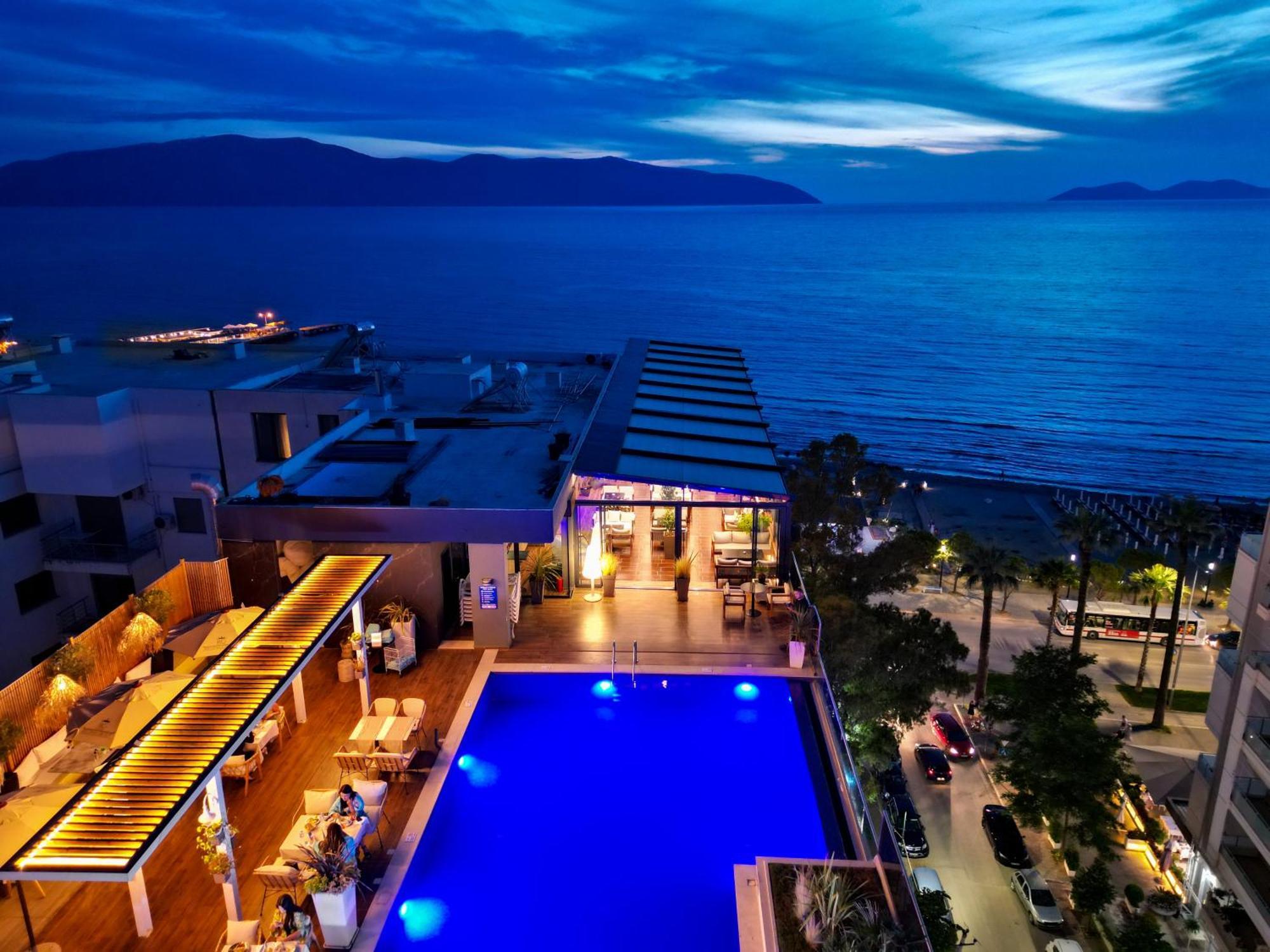 Regina City Hotel & Spa Vlore Exterior photo